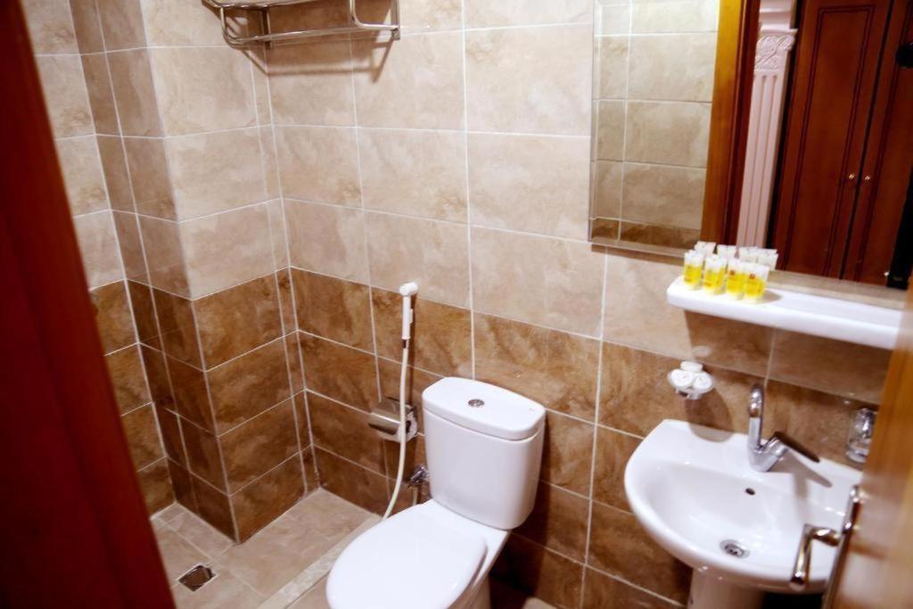 Manart Al Misk Hotel Мека Екстериор снимка