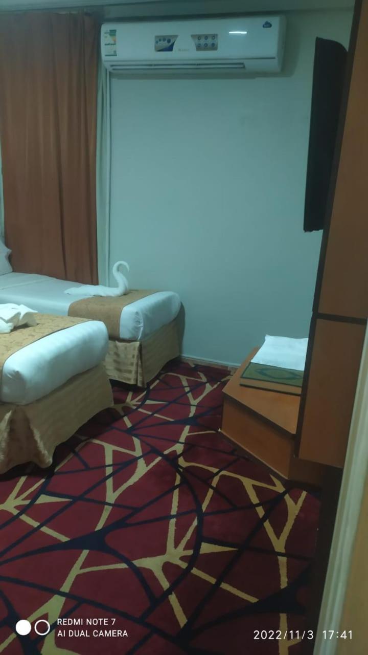 Manart Al Misk Hotel Мека Екстериор снимка