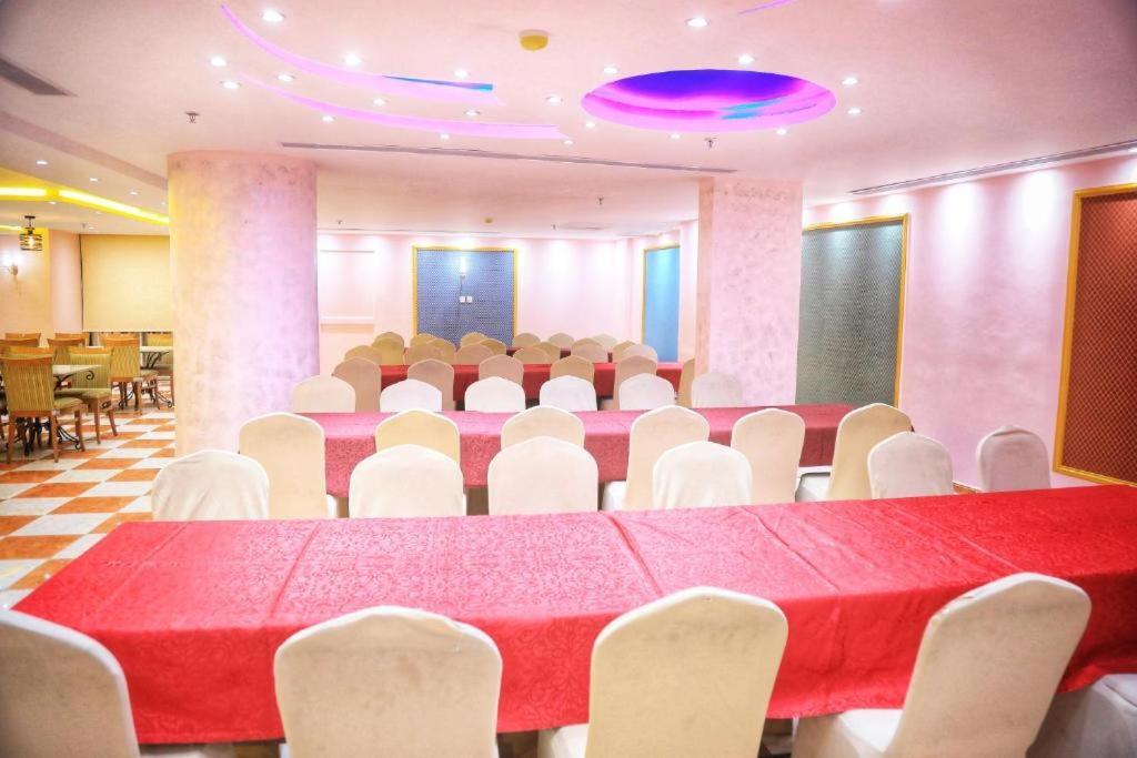 Manart Al Misk Hotel Мека Екстериор снимка